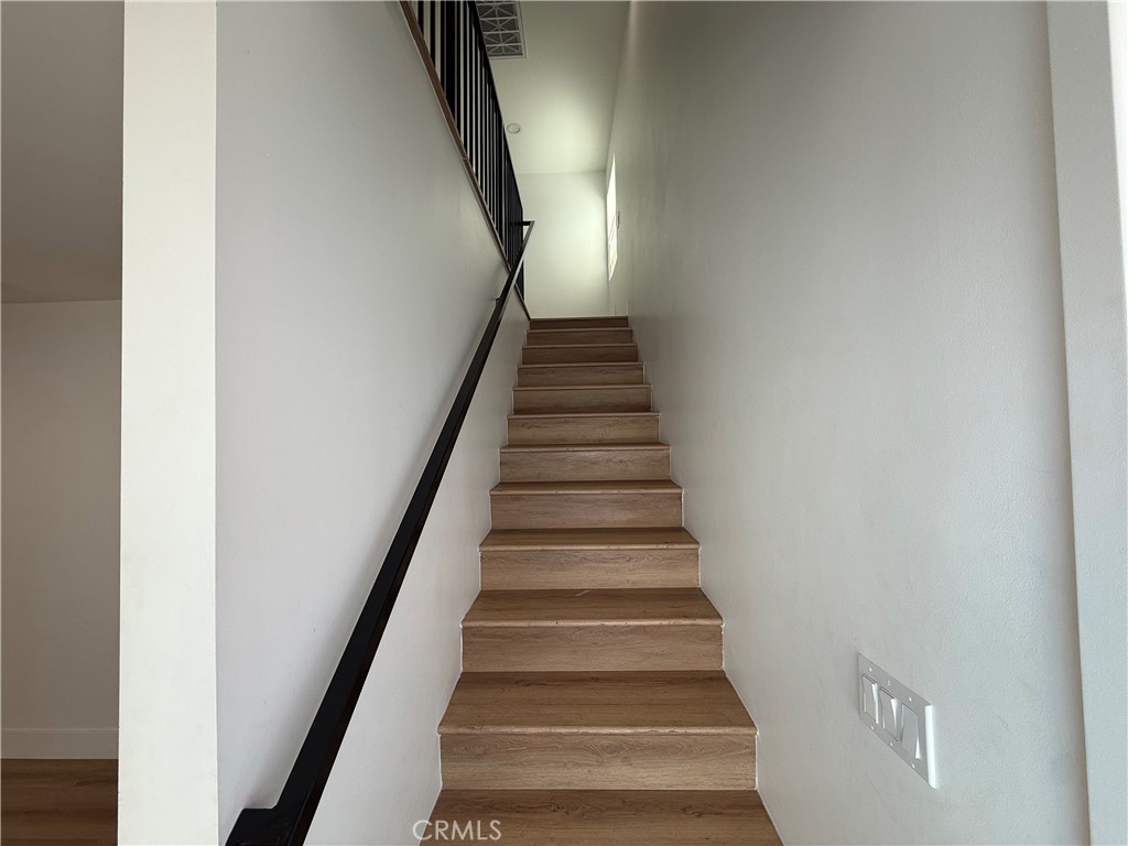 2808 Exposition Pl Property Photo 3