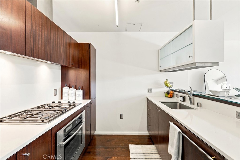 1155 S Grand Avenue 609 Property Photo 30