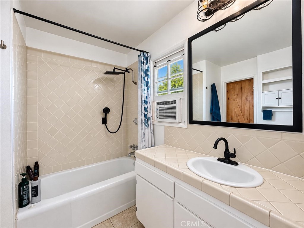 9341 Skylark Boulevard Property Photo 10