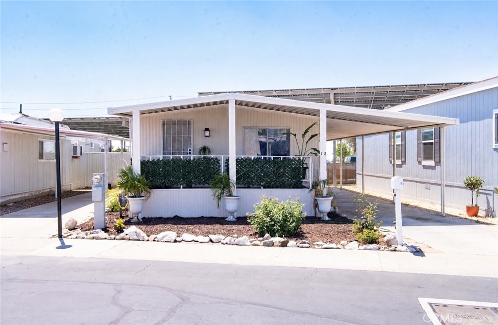 5580 Moreno Property Photo 1