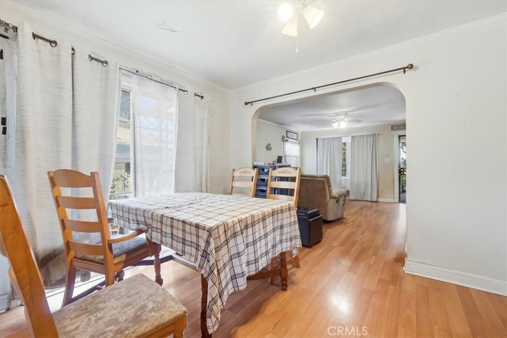 2821 N Hollister Avenue Property Photo 10