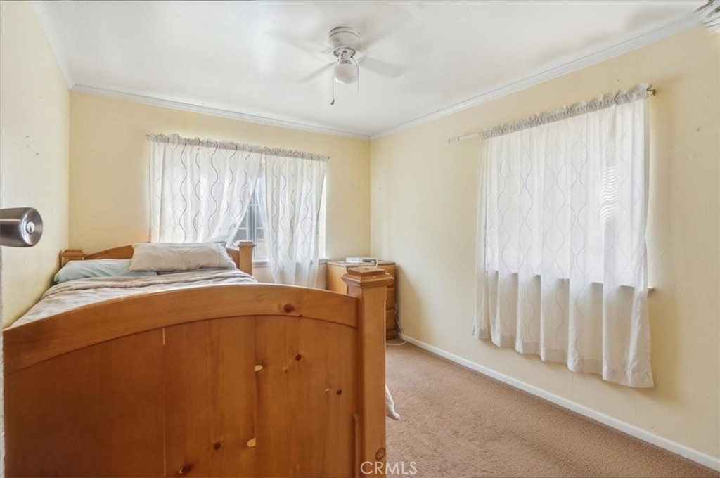 2821 N Hollister Avenue Property Photo 25