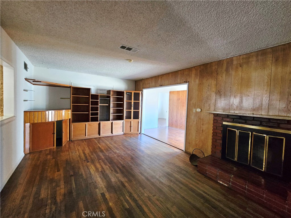 1240 S Pricedale Property Photo 4