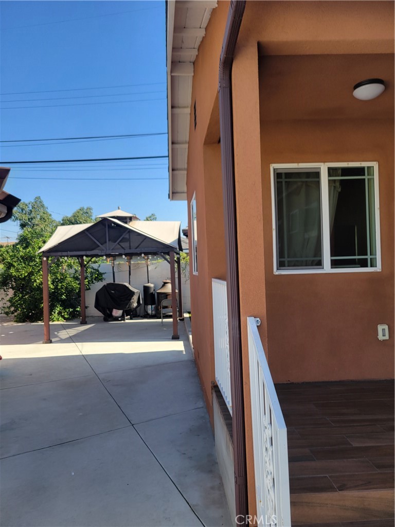 10503 Oberon Street Property Photo 13