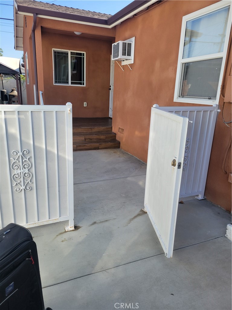 10503 Oberon Street Property Photo 15