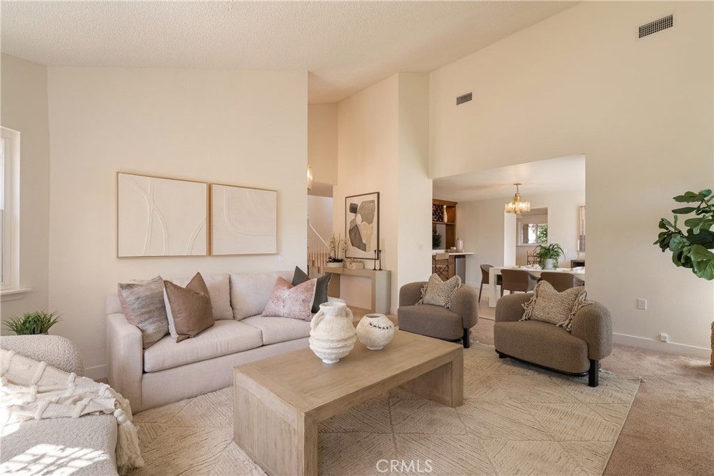 658 Glenmore Property Photo 7