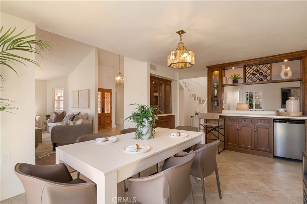 658 Glenmore Property Photo 10