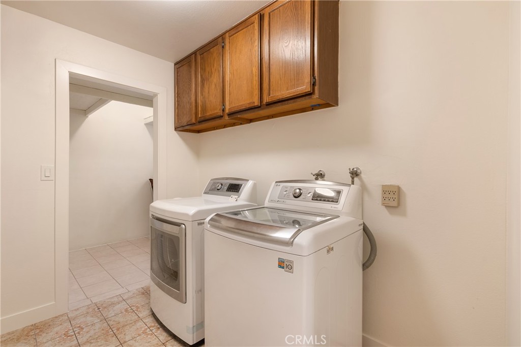 658 Glenmore Property Photo 38