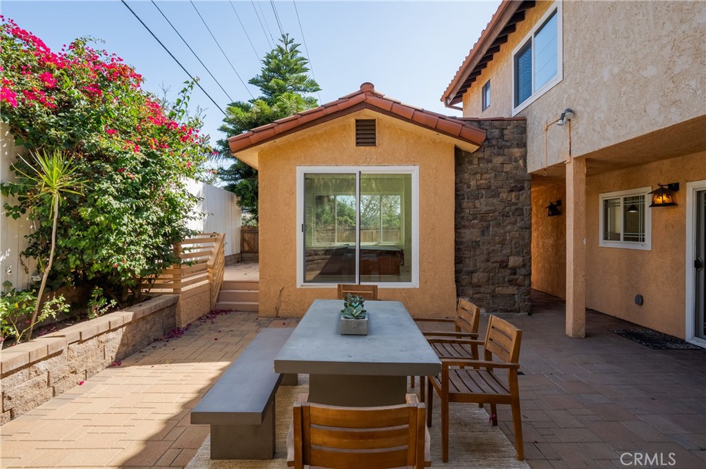 658 Glenmore Property Photo 42