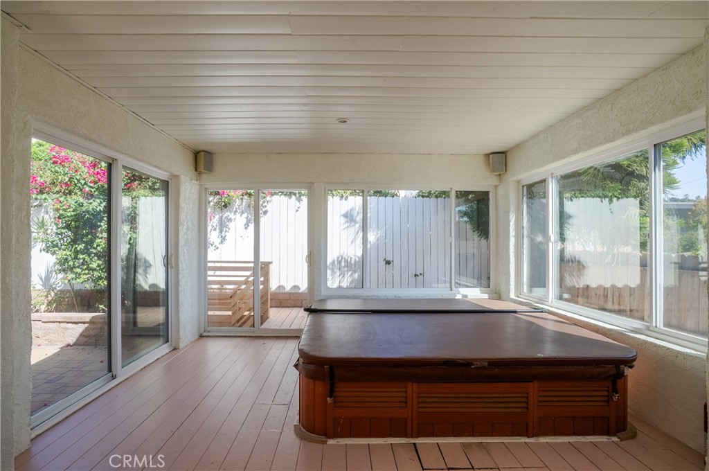 658 Glenmore Property Photo 44