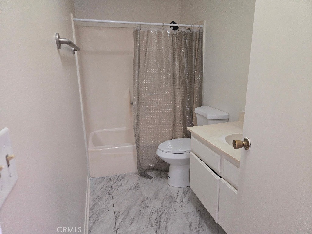 5950 Imperial Property Photo 18
