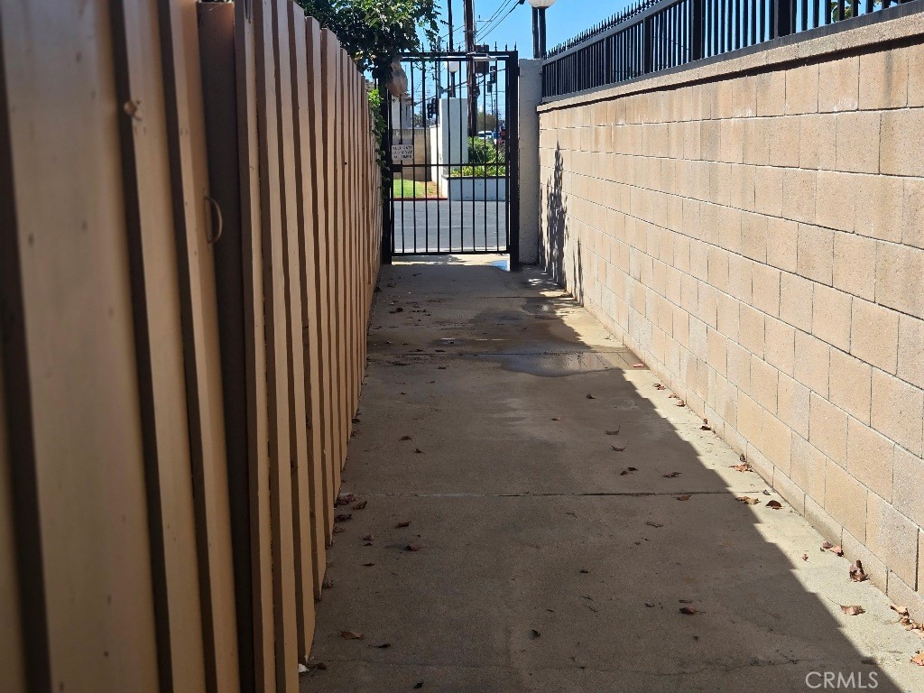 5950 Imperial Property Photo 23