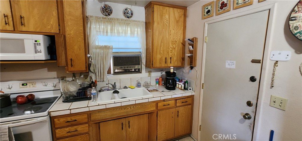 12529 E Avenue V10 Property Photo 12