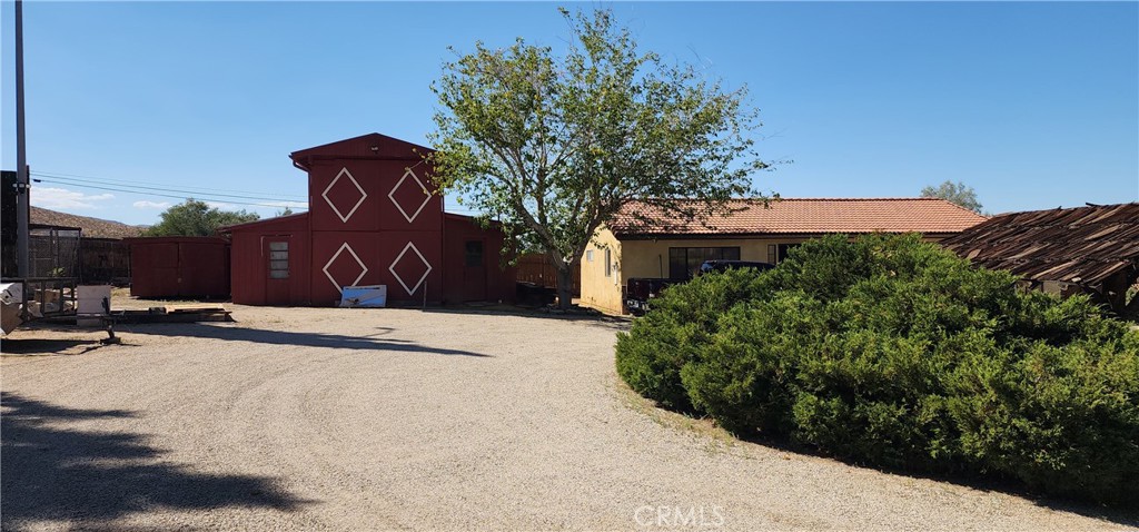 12116 E Avenue V10 Property Photo 4