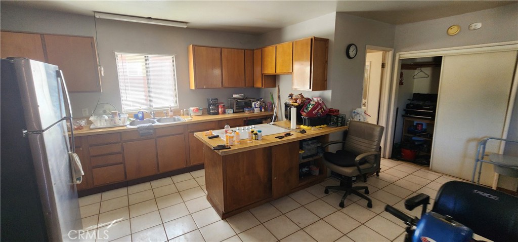 12116 E Avenue V10 Property Photo 11