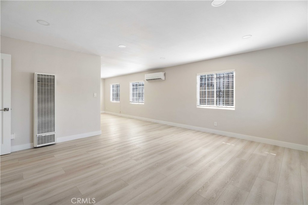 12506 S Mona Property Photo 1