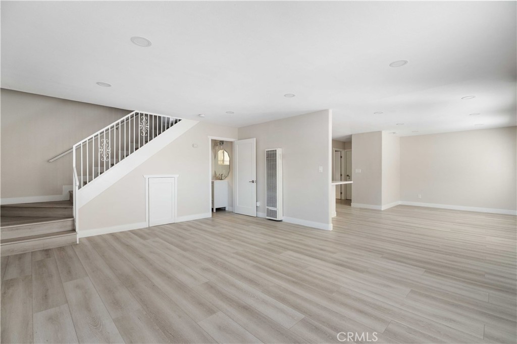 12506 S Mona Property Photo 2