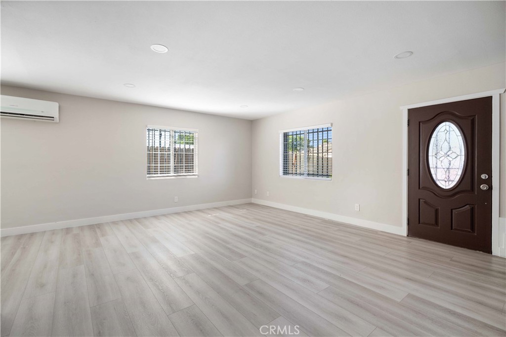 12506 S Mona Property Photo 4