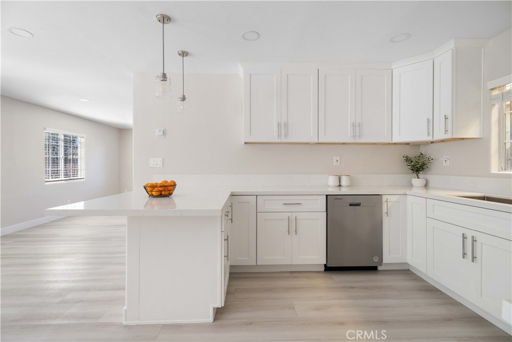 12506 S Mona Property Photo 9