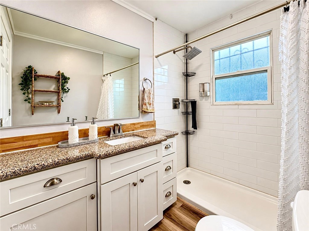 1115 E 105th Street Property Photo 8
