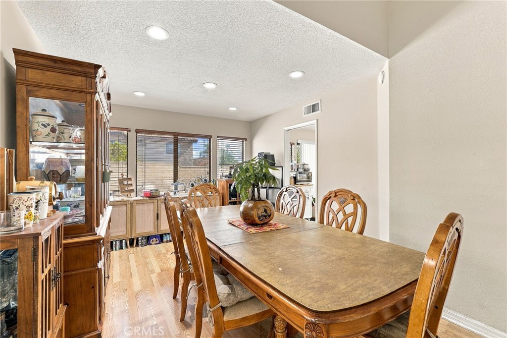 17633 Wildflower Property Photo 9