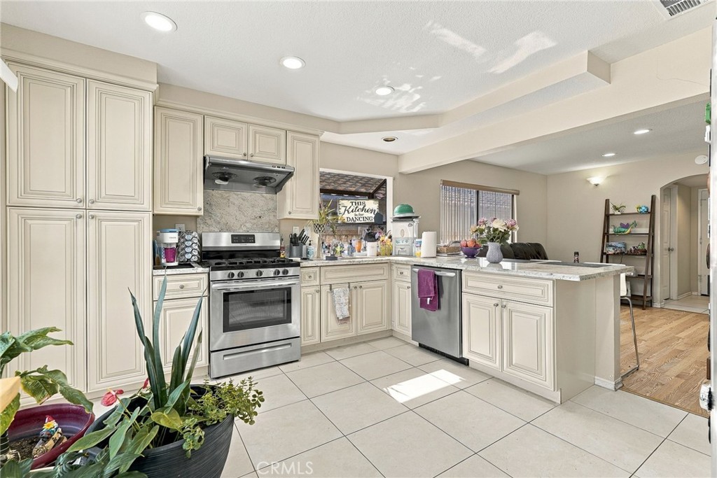 17633 Wildflower Property Photo 12