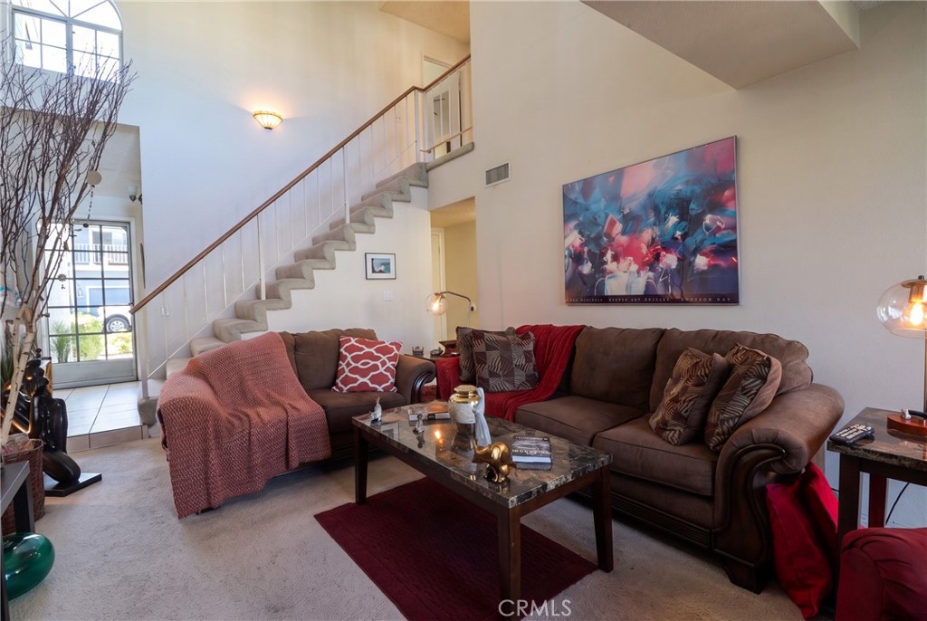 126 N Glendora Property Photo 3