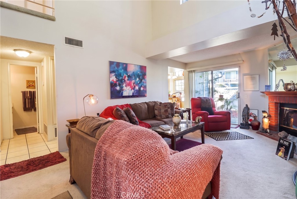 126 N Glendora Property Photo 4