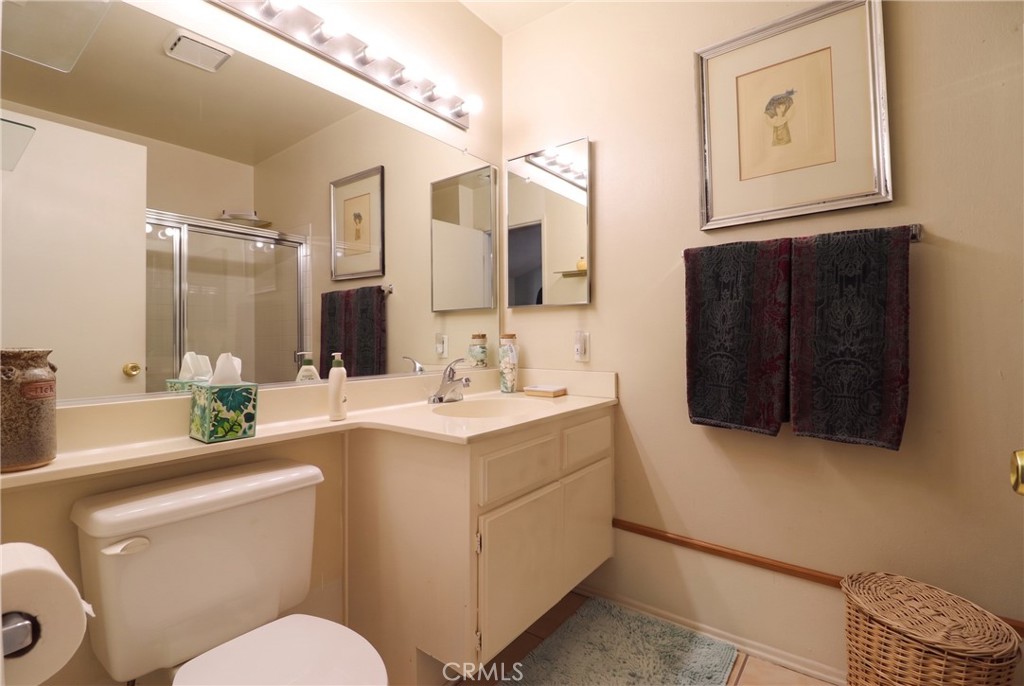 126 N Glendora Property Photo 16