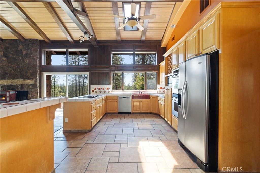 10379 Mcmahon Road Property Photo 24