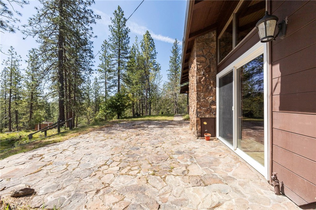 10379 Mcmahon Road Property Photo 41