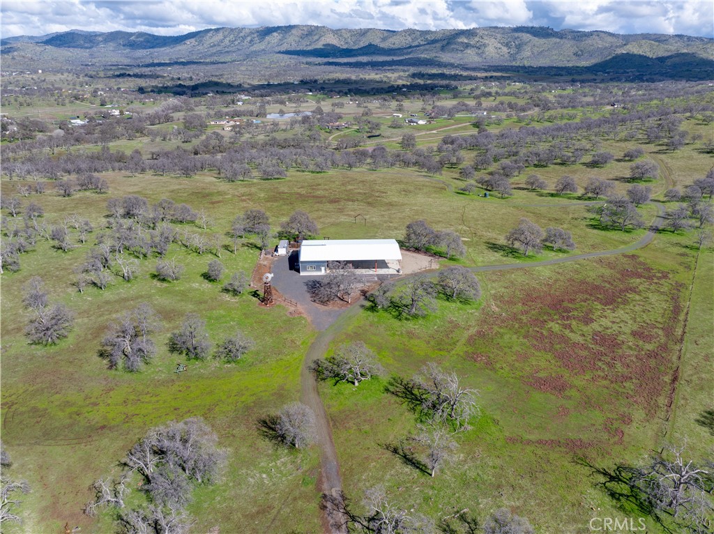 2350 Old Highway Property Photo 6