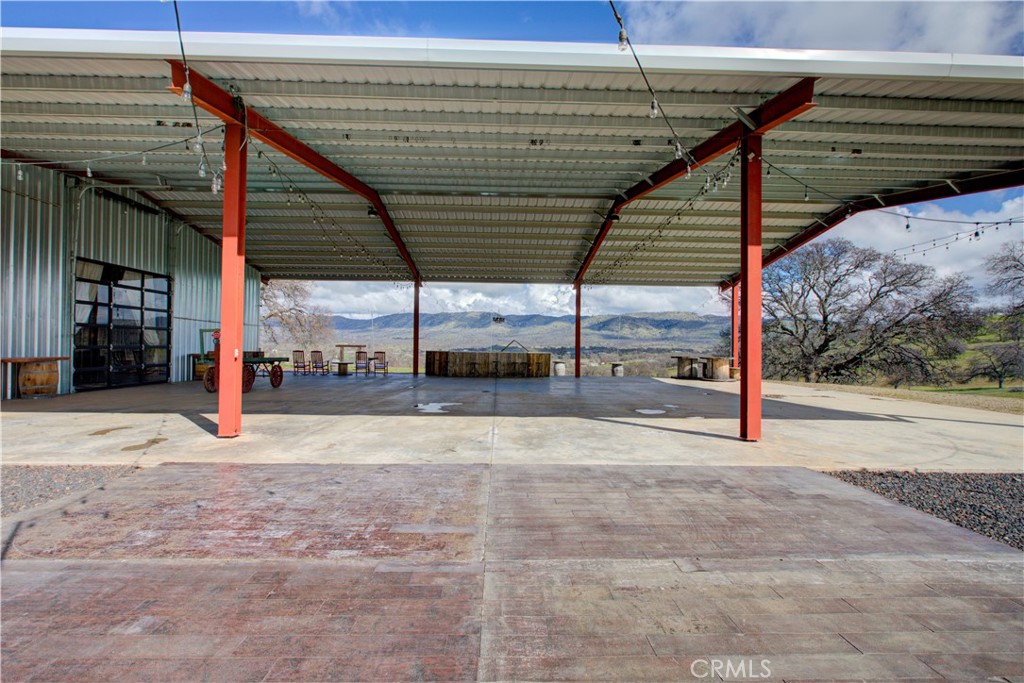2350 Old Highway Property Photo 10