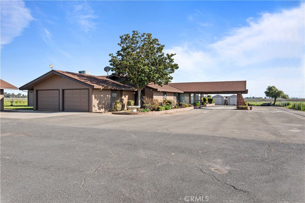 6922 G Street Property Photo 2
