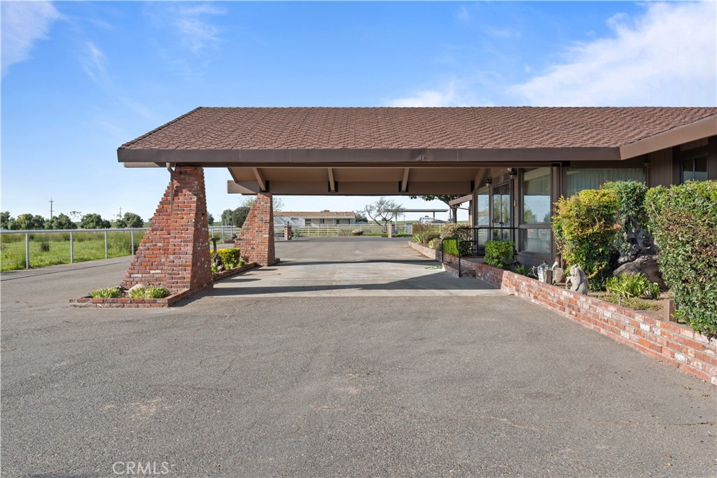 6922 G Street Property Photo 4