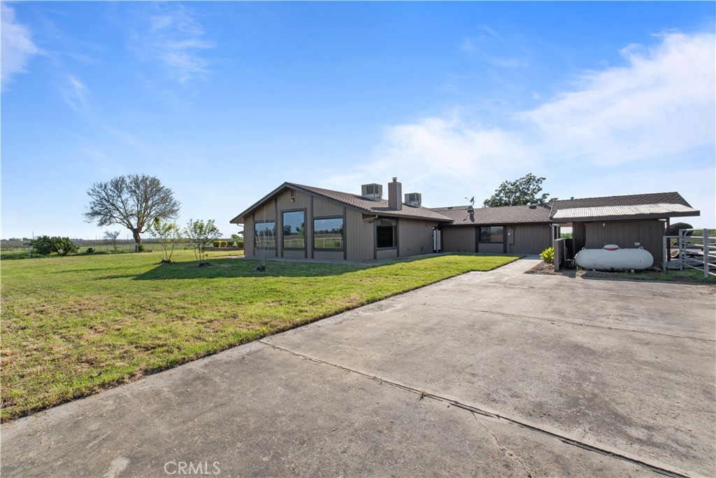 6922 G Street Property Photo 8