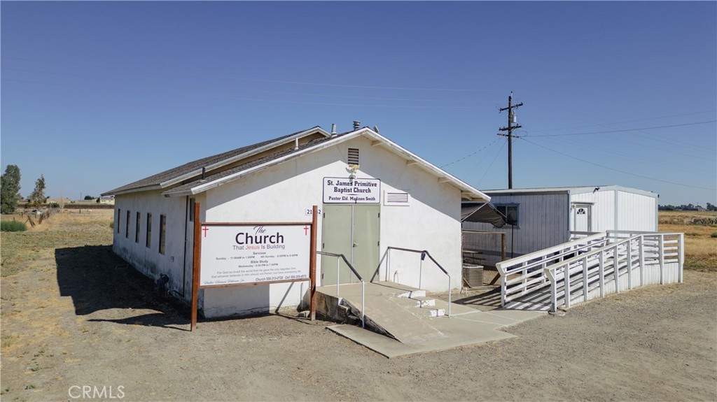 21562 Reynolds Avenue Property Photo 4