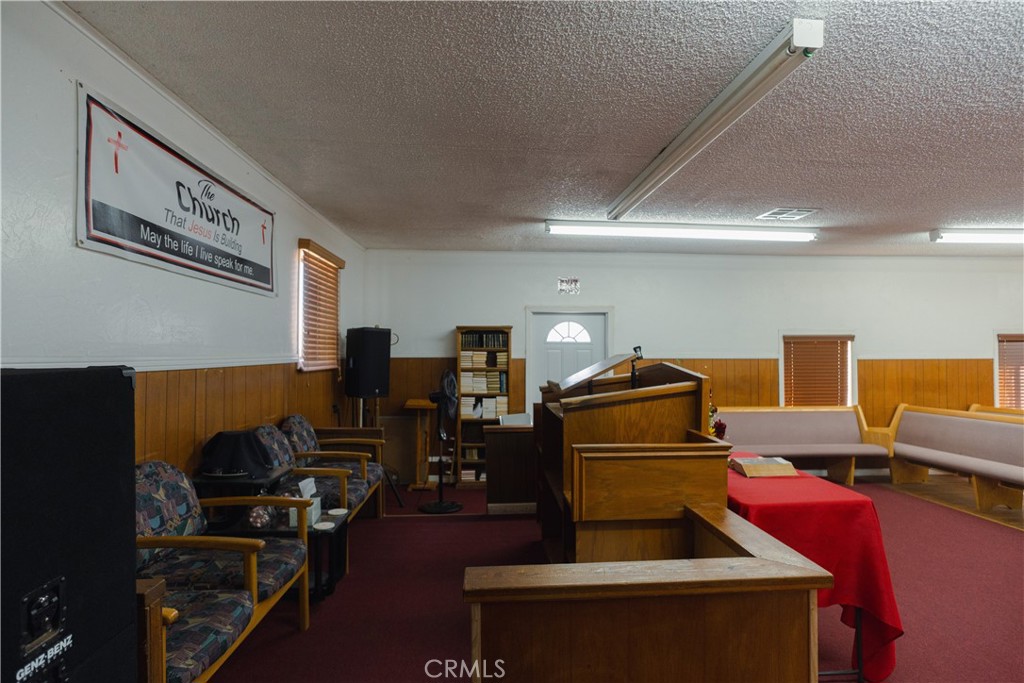 21562 Reynolds Avenue Property Photo 11
