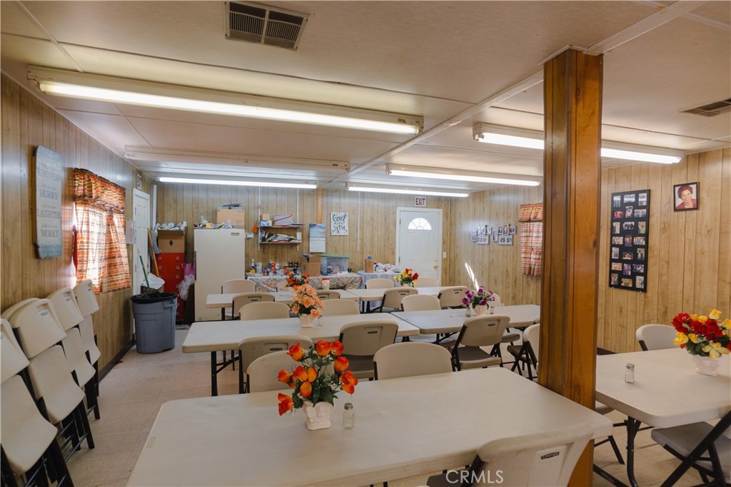 21562 Reynolds Avenue Property Photo 25