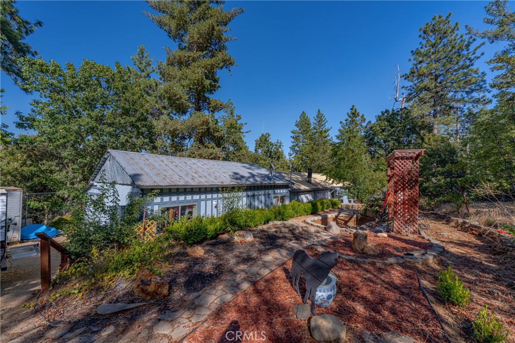 10038 Holtzel Road Property Photo