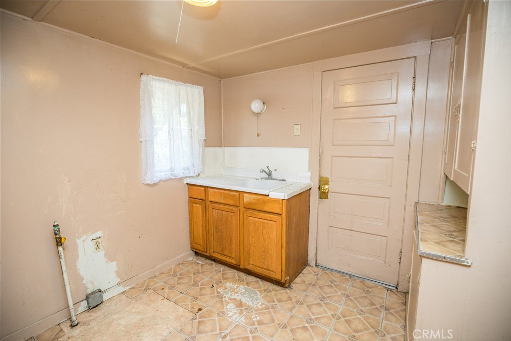 1122 N Street Property Photo 30