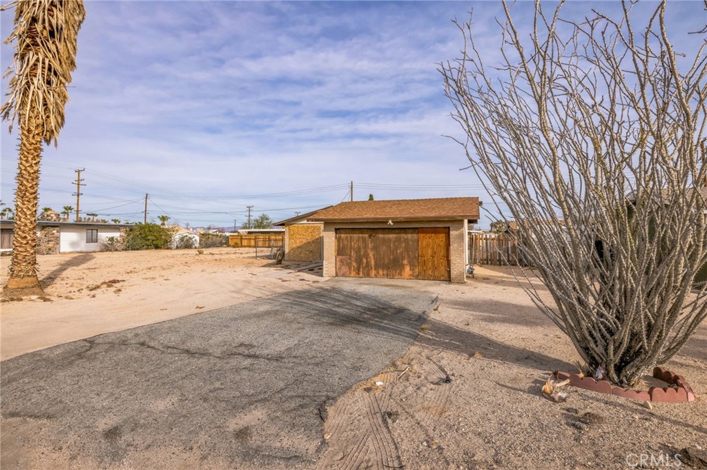 6425 Ocotillo Avenue Property Photo 2