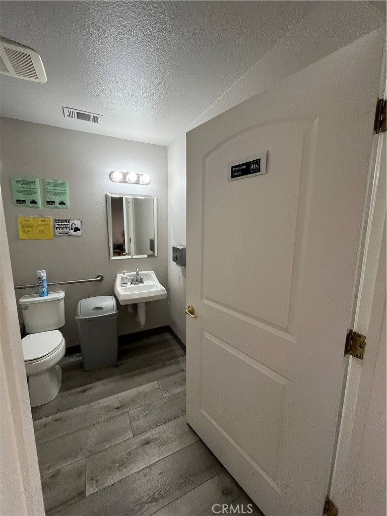 2800 Park Avenue A Property Photo 13
