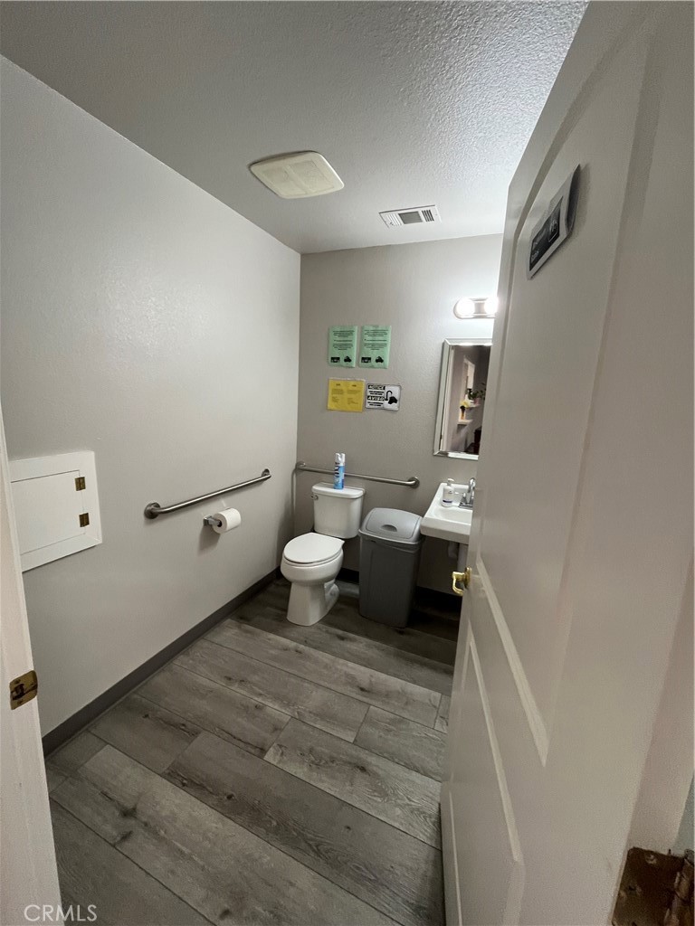 2800 Park Avenue A Property Photo 14