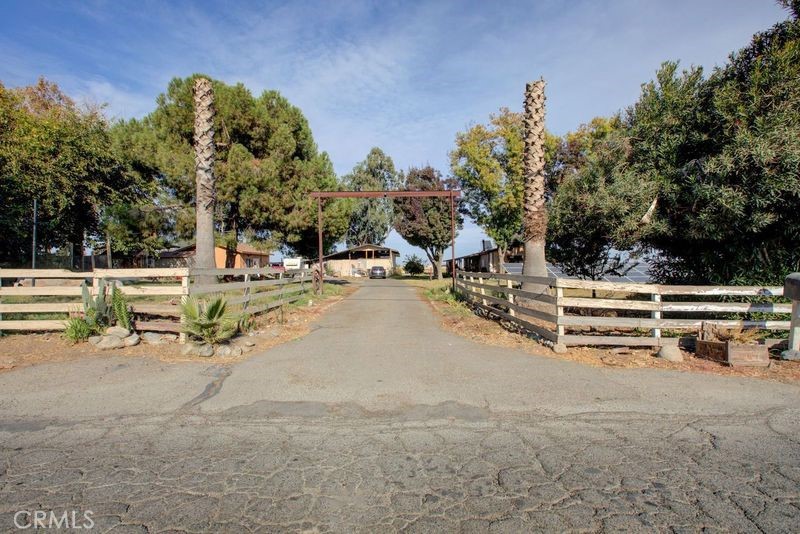 23382 August Avenue Property Photo