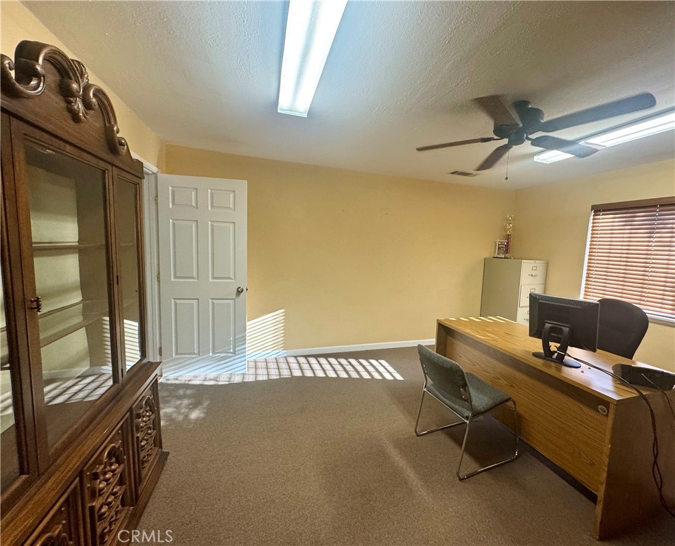 920 W 18th Street Property Photo 10