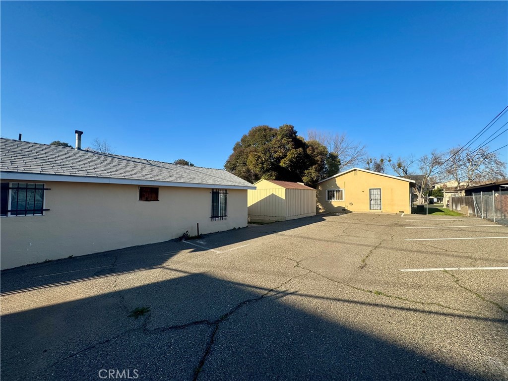 920 W 18th Street Property Photo 14