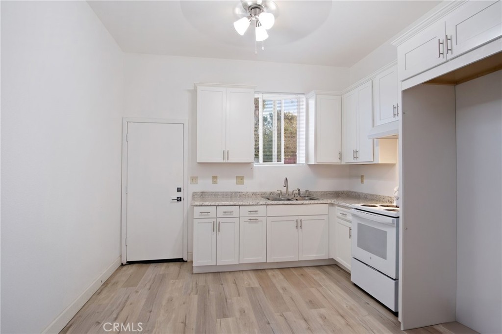 16481 Carey Street Property Photo