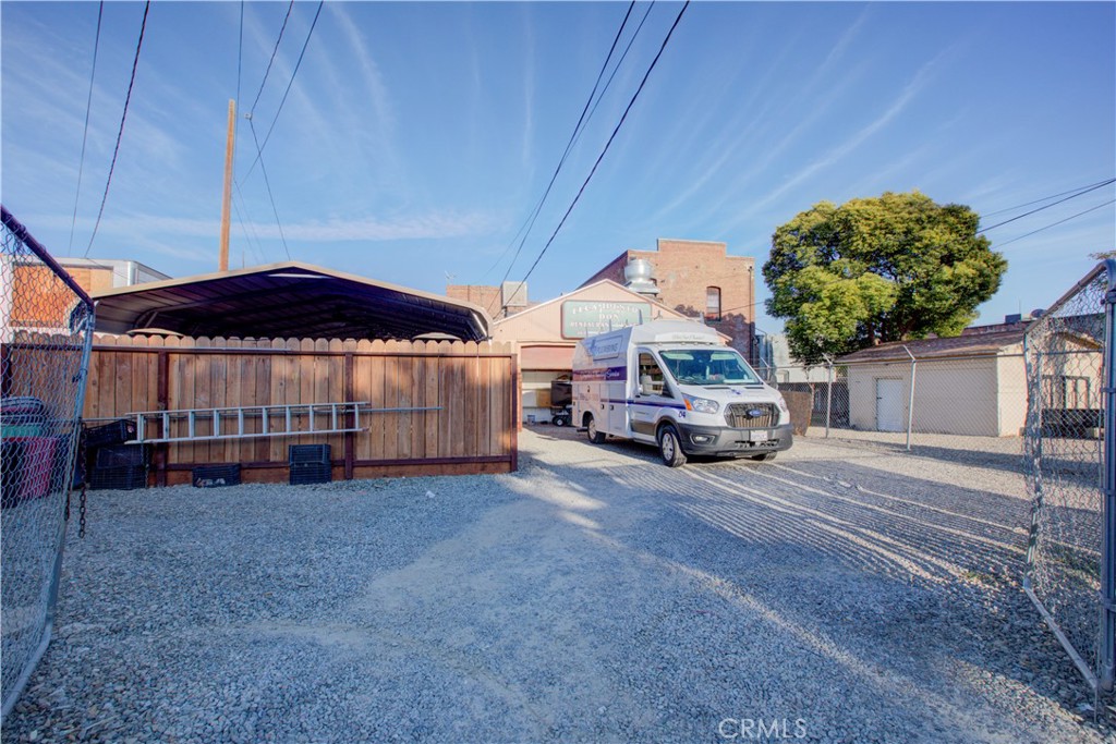 1425 Main Street Property Photo 14