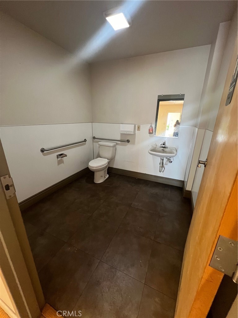 2120 Wardrobe Avenue Property Photo 12